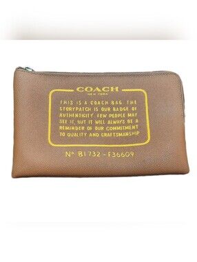 Coach Crossgrain LeatherStorypatch Pouch Clutch Bag Makeup Bag Brown